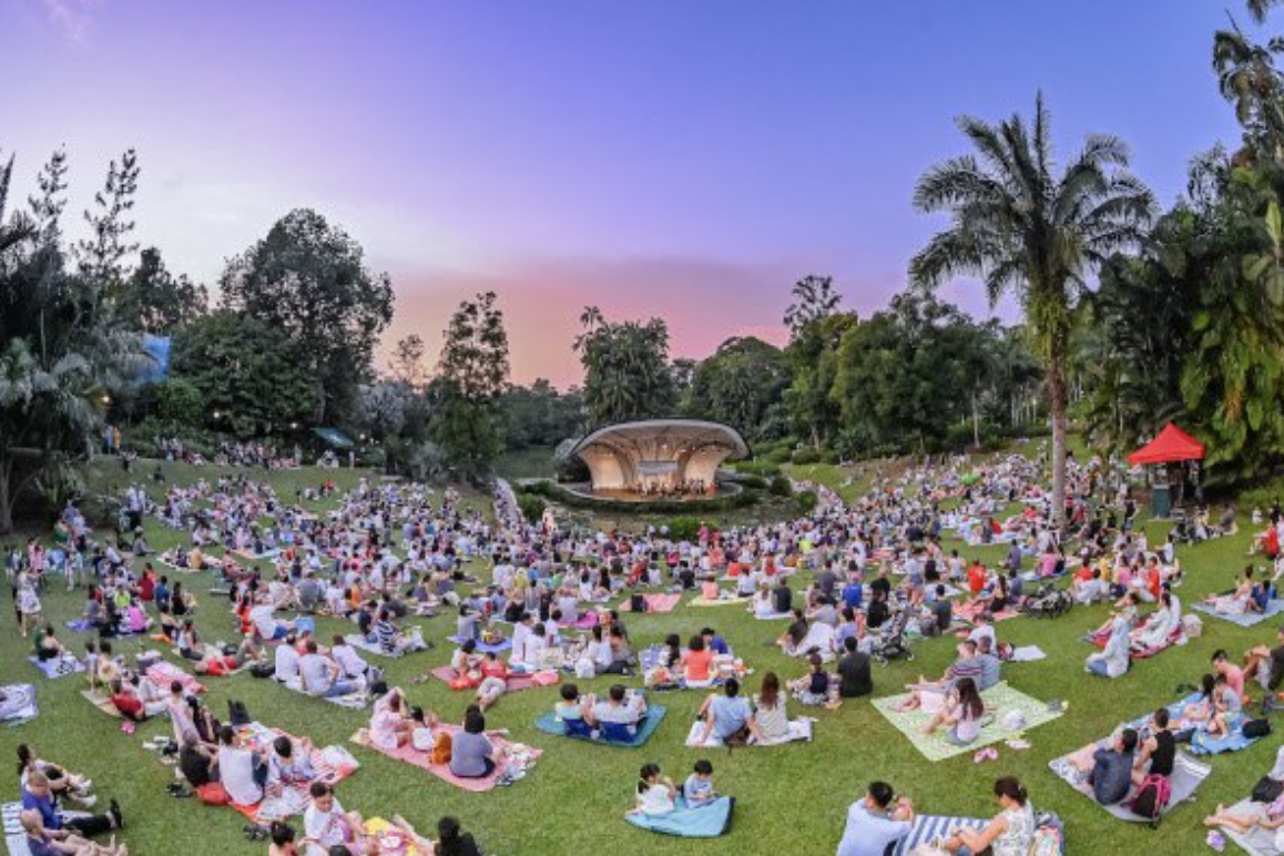 Concert-goers at the Botanic Gardens